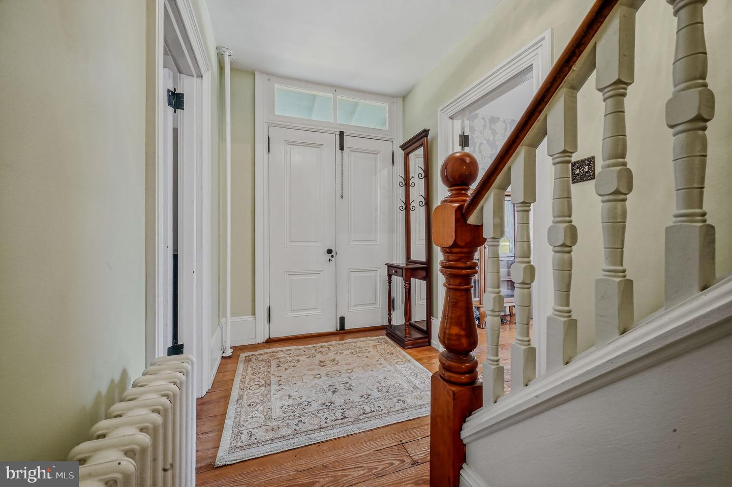 2552 Central Ave Property Photo 6