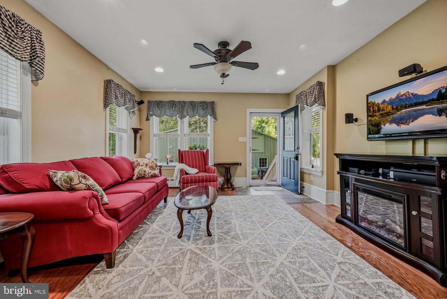 2552 Central Ave Property Photo 19