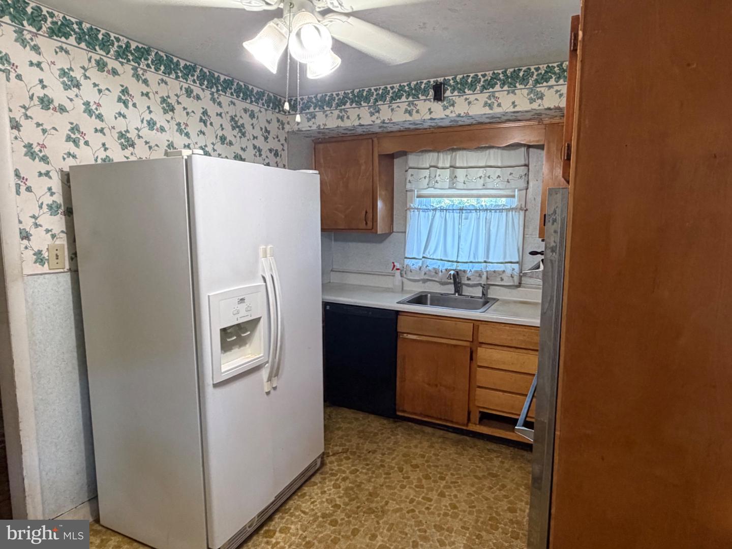 821 Beech Rd Property Photo 6