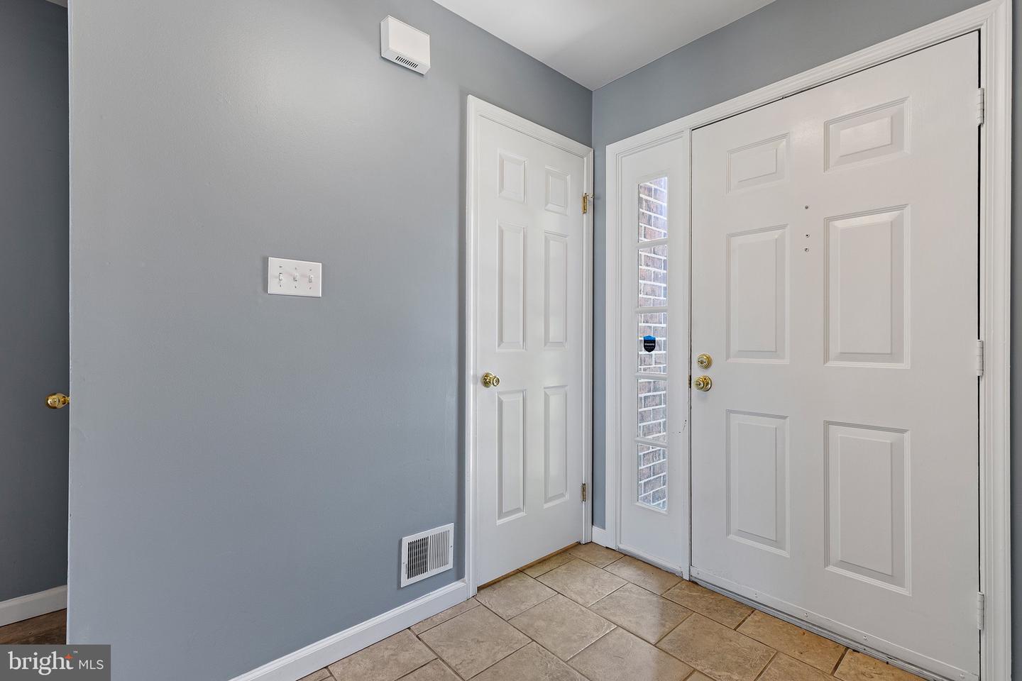 1206 N Glen Dr Property Photo 11