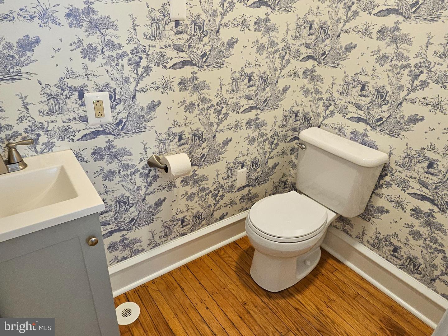 6 Arthur Rd #front Property Photo 9
