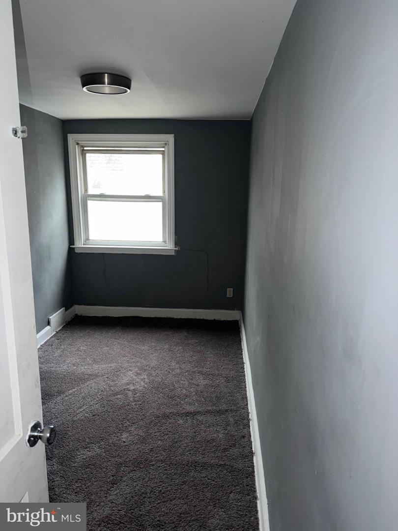 616 Macdade Blvd Property Photo 4