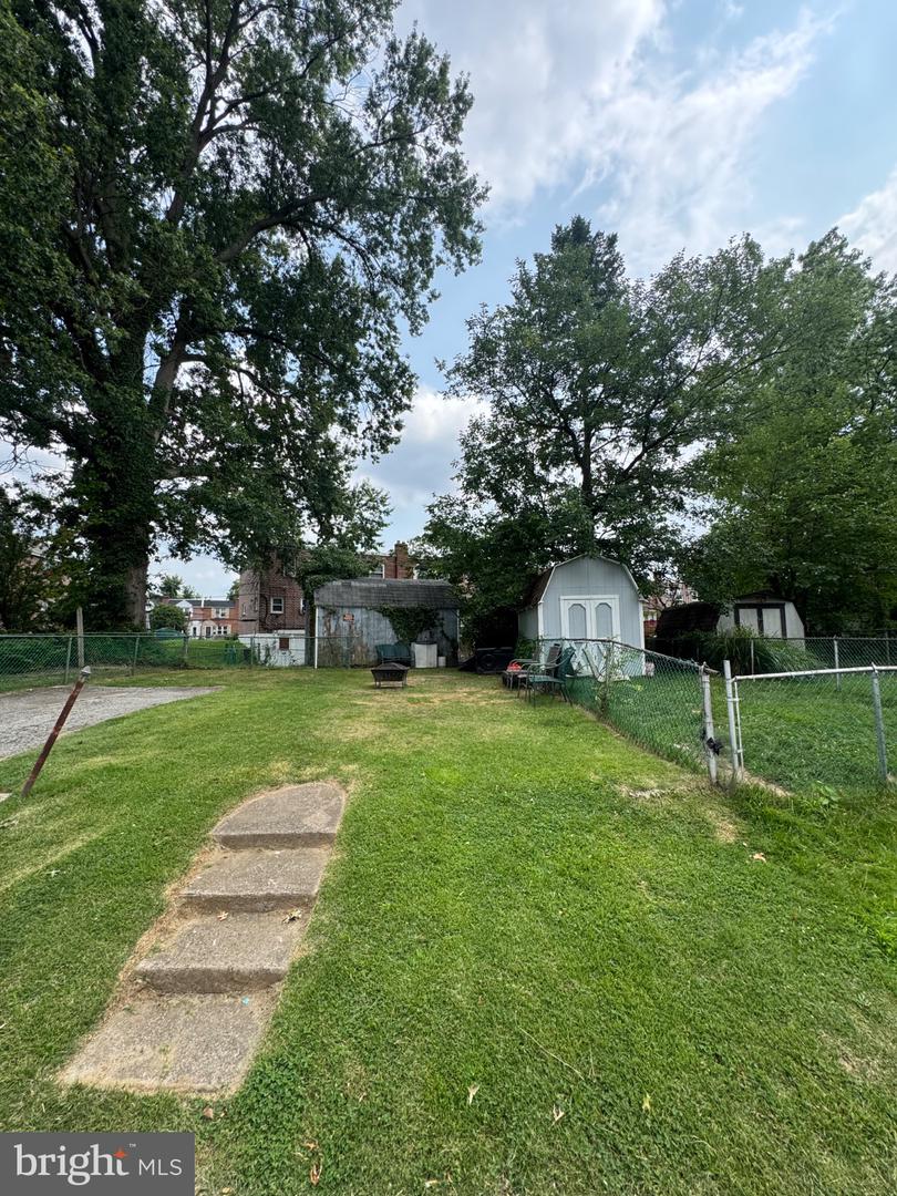 2009 Heather Rd Property Photo 6