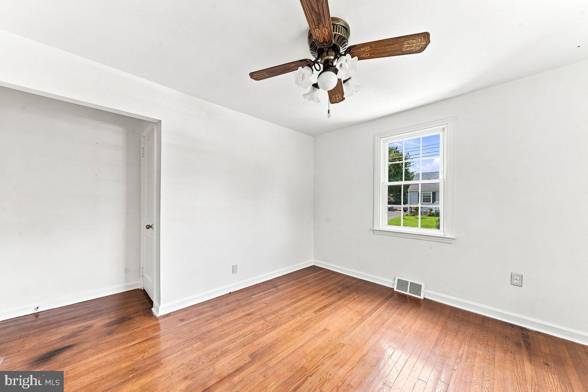 209 Pennsylvania Ave Property Photo 13