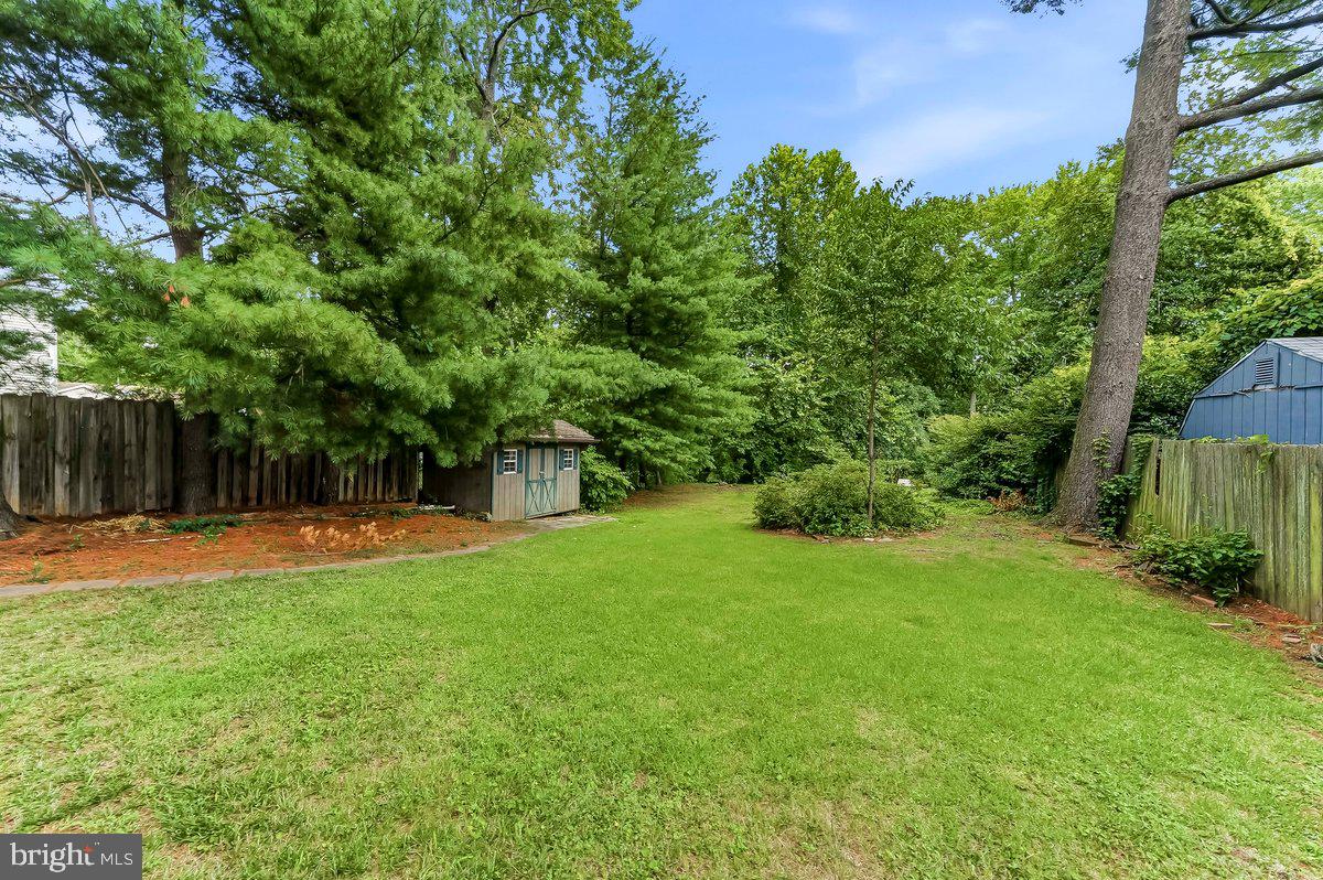209 Pennsylvania Ave Property Photo 23