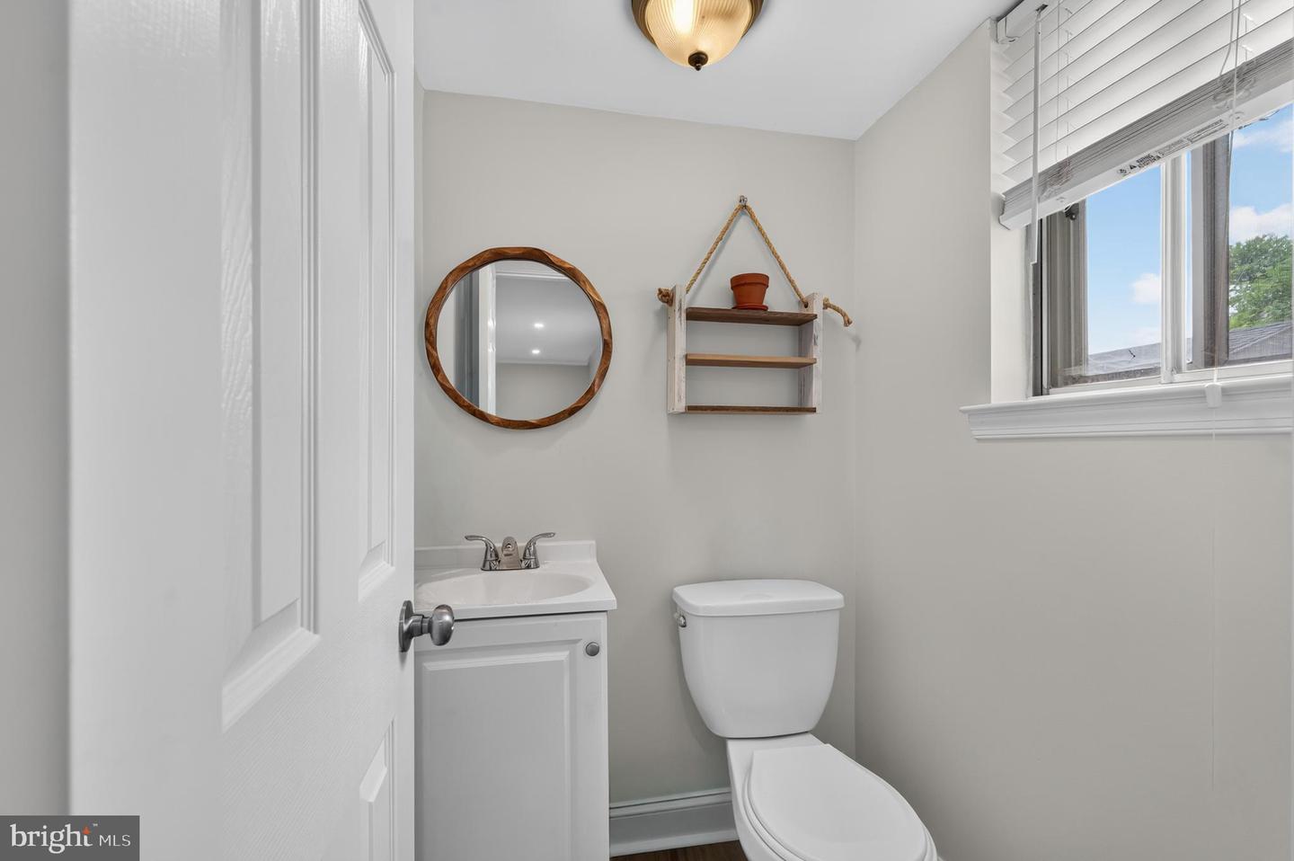 2 Cathy Ln Property Photo 23