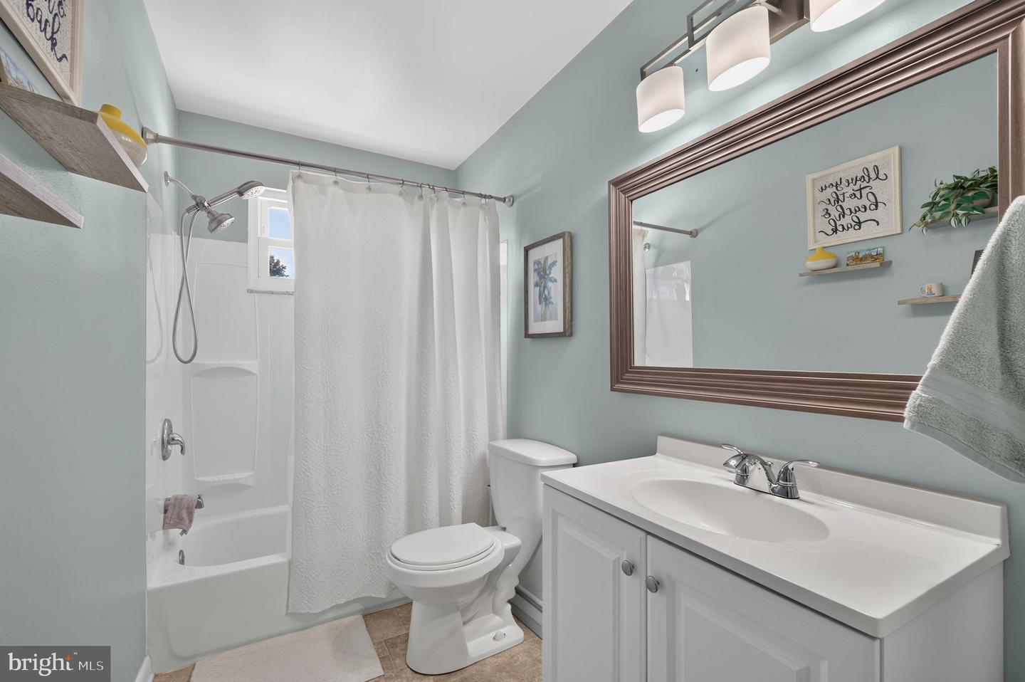 2 Cathy Ln Property Photo 24