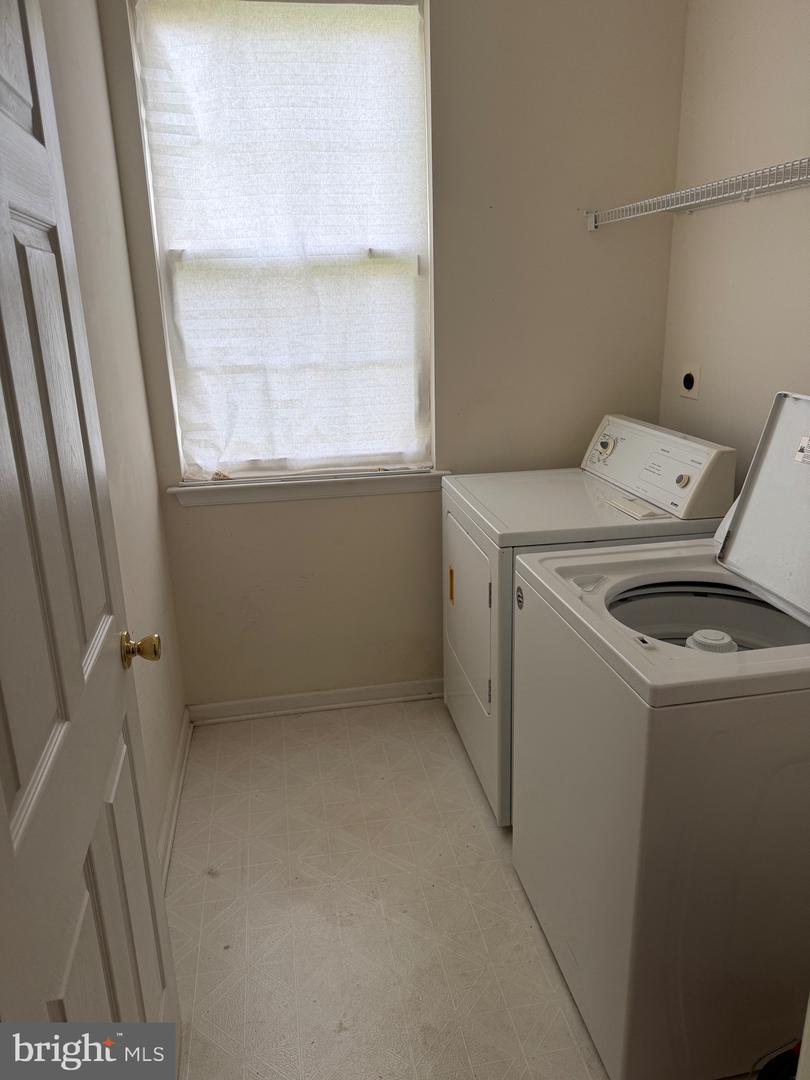 705 Carriage Cir Property Photo 6