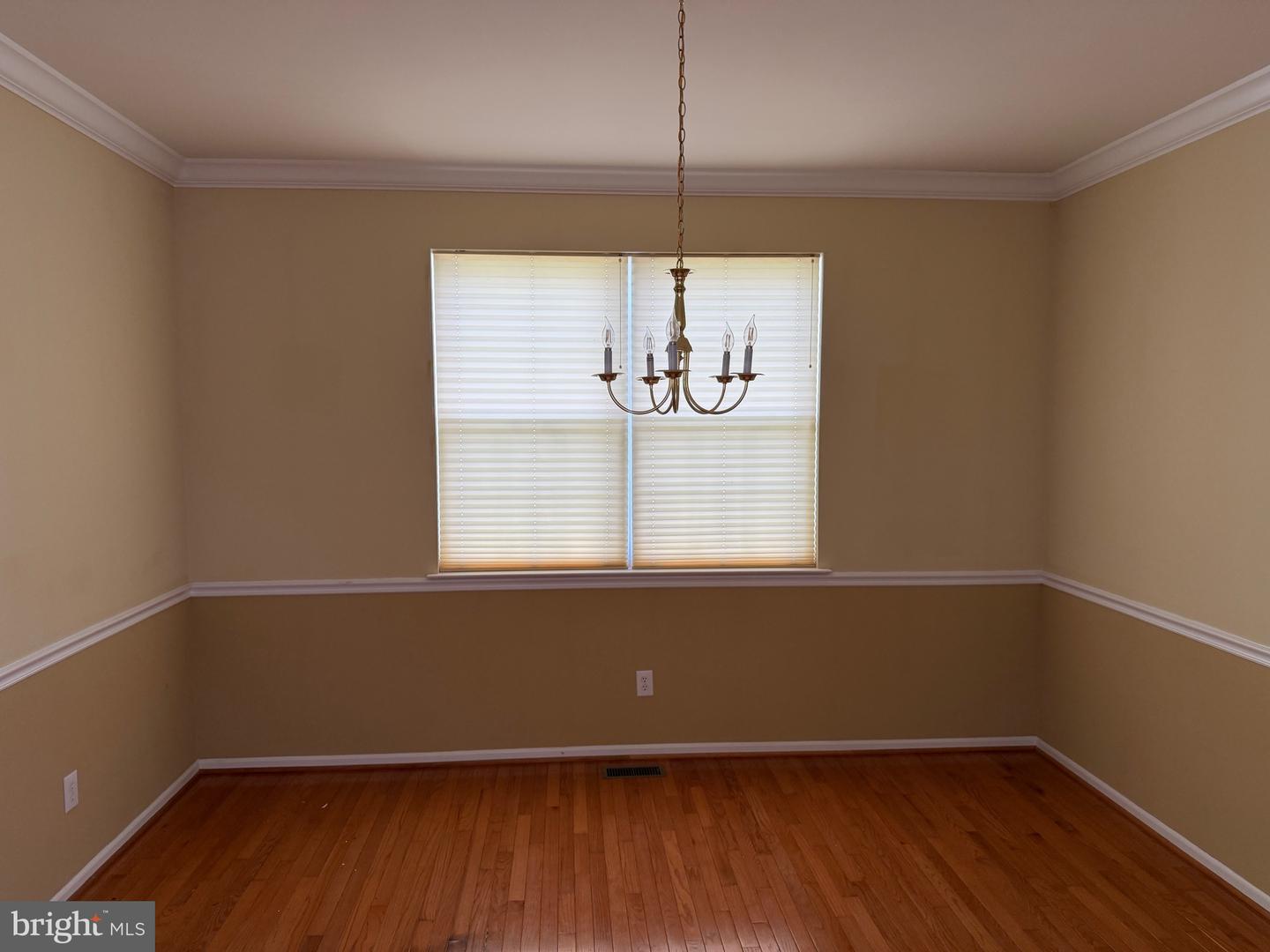 705 Carriage Cir Property Photo 7