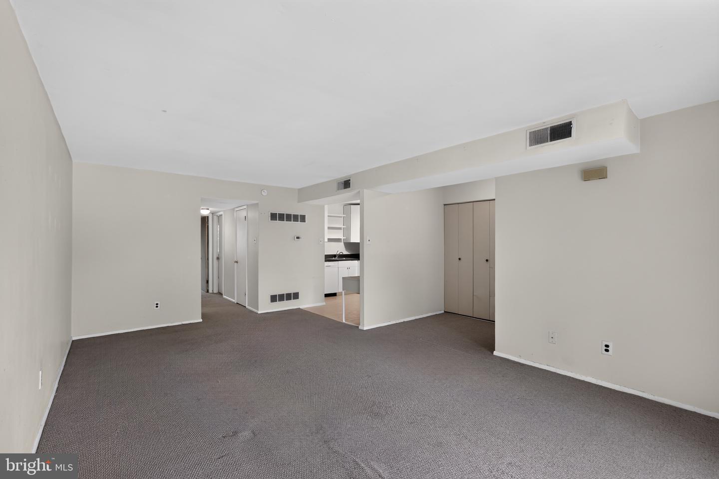 828-b Putnam Blvd #53b Property Photo 4