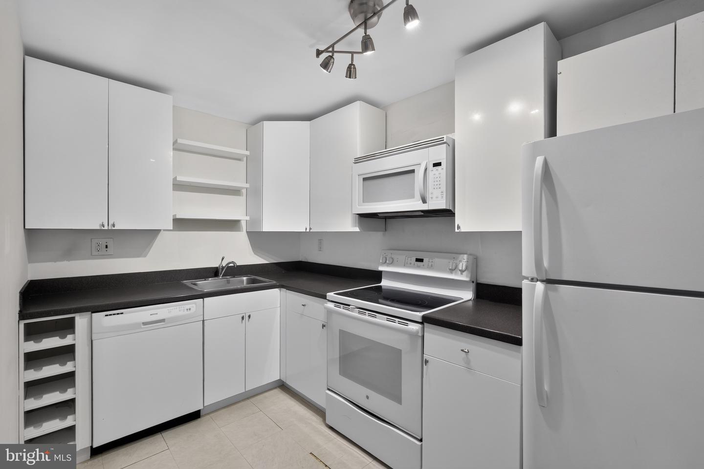 828-b Putnam Blvd #53b Property Photo 6