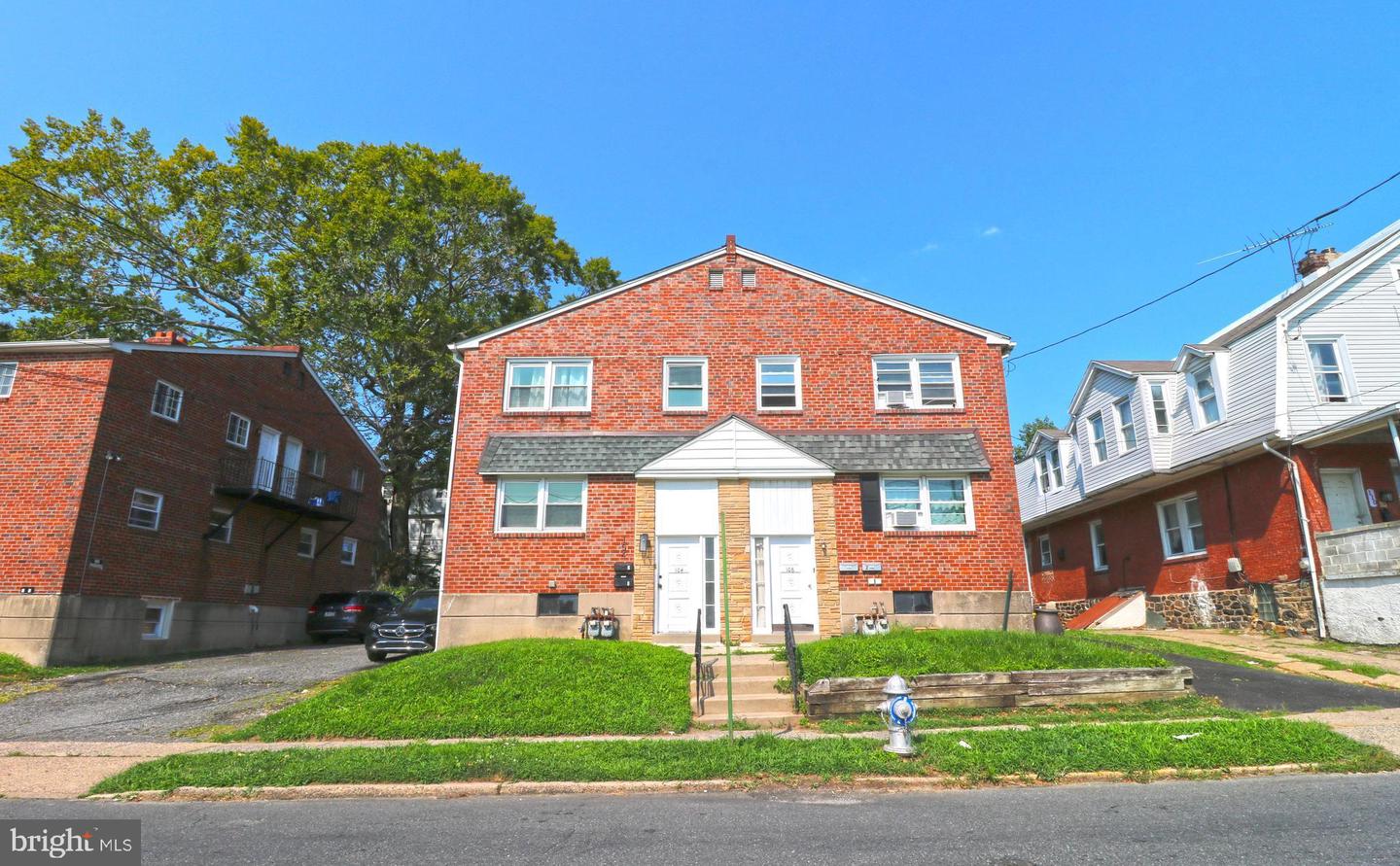 104 Oak Ave Property Photo 1