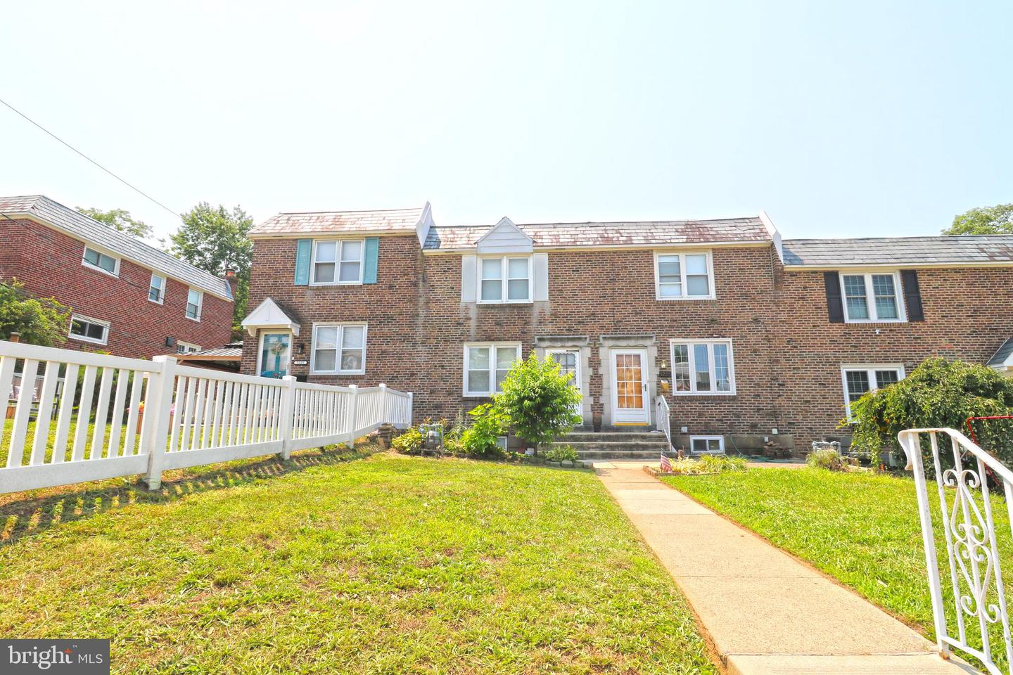 5224 Westbrook Dr Property Photo 1