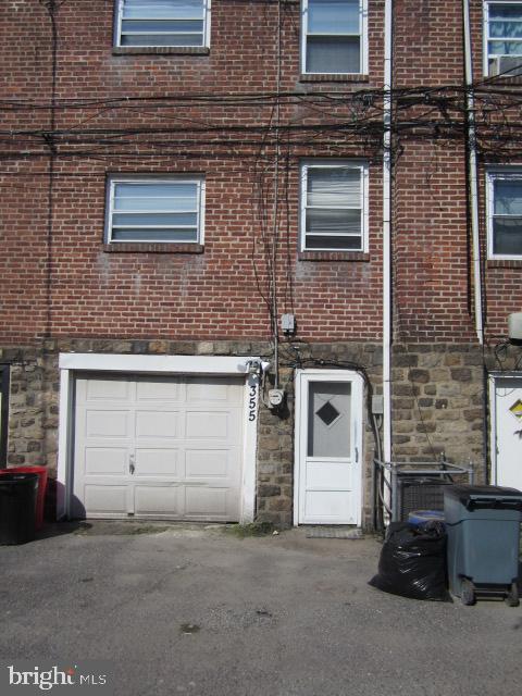 355 Hampden Rd Property Photo 2