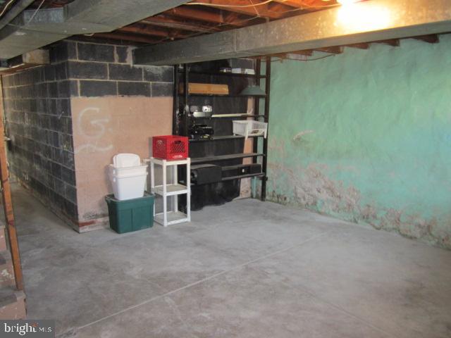 355 Hampden Rd Property Photo 17