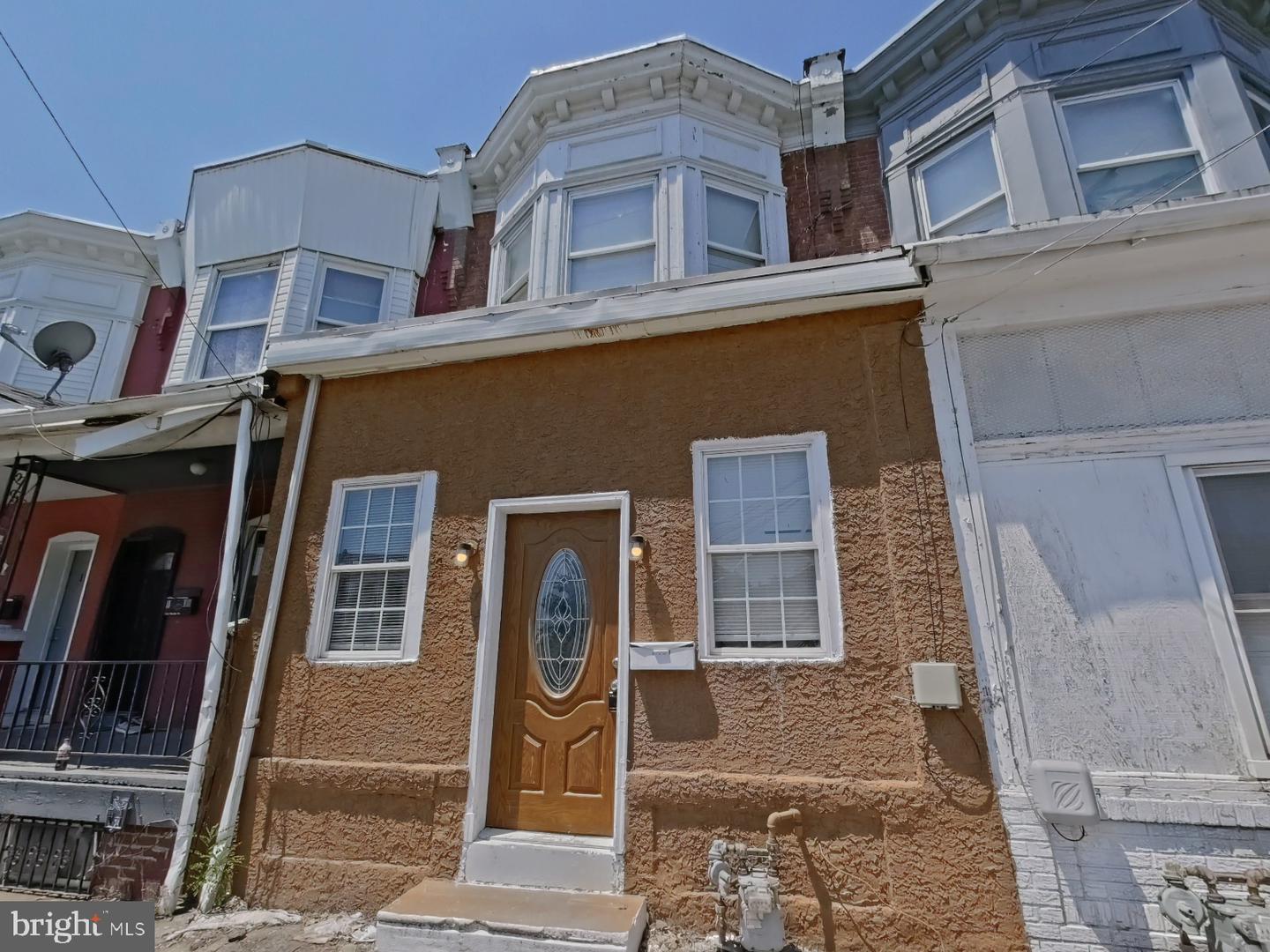 1110 Morton Ave Property Photo 1