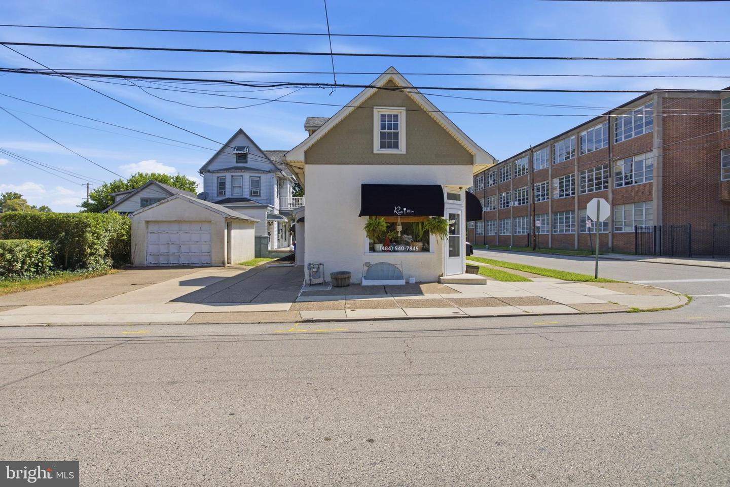 236 Milmont Ave Property Photo 1