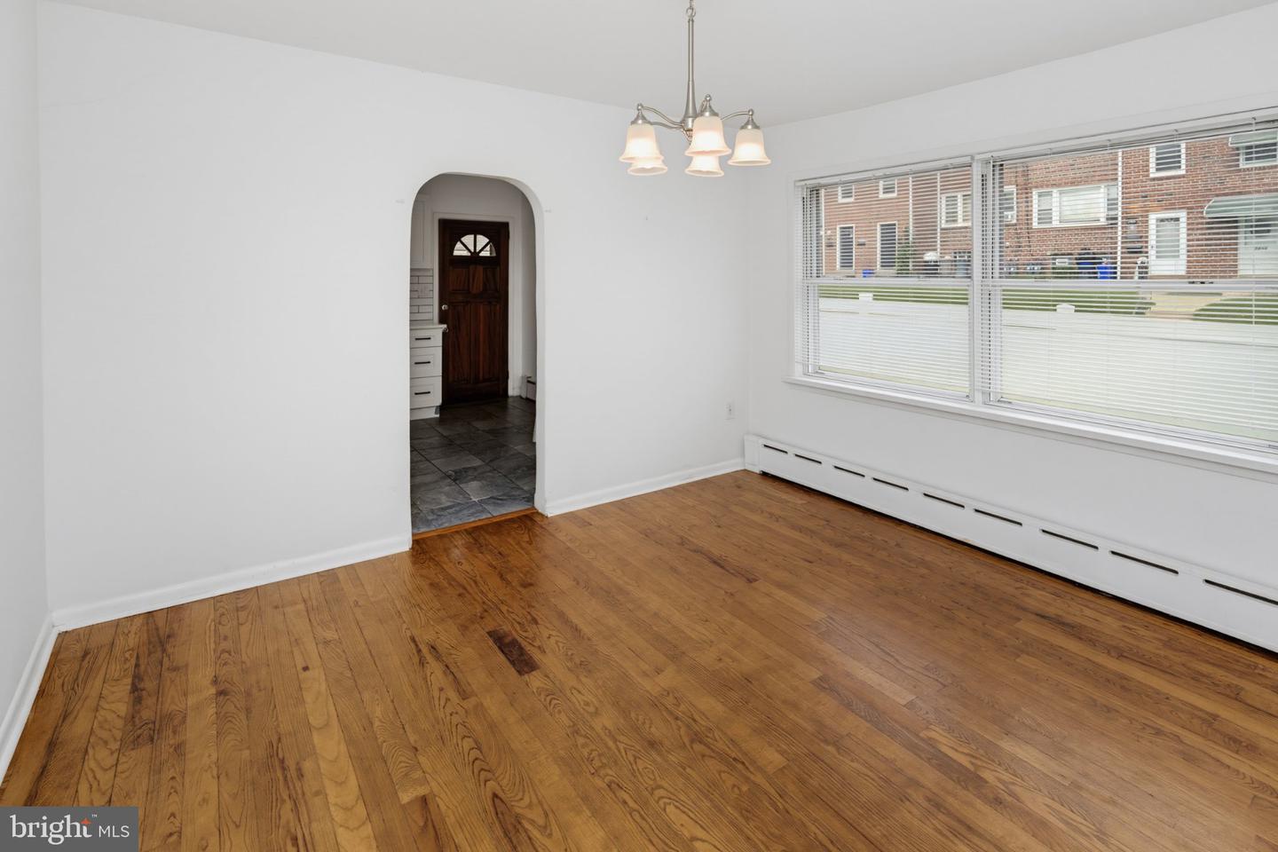 1210 Hollywood Ave Property Photo 8