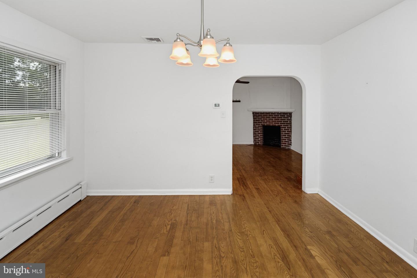 1210 Hollywood Ave Property Photo 10