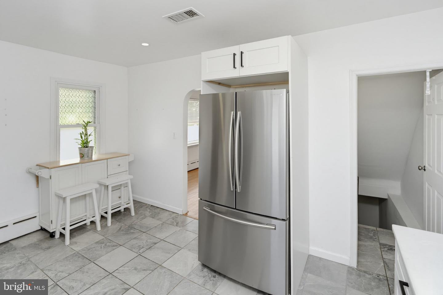 1210 Hollywood Ave Property Photo 13