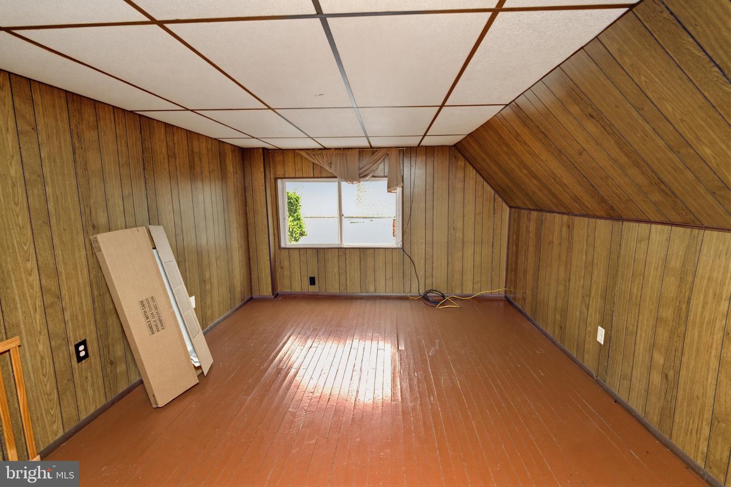 1210 Hollywood Ave Property Photo 27