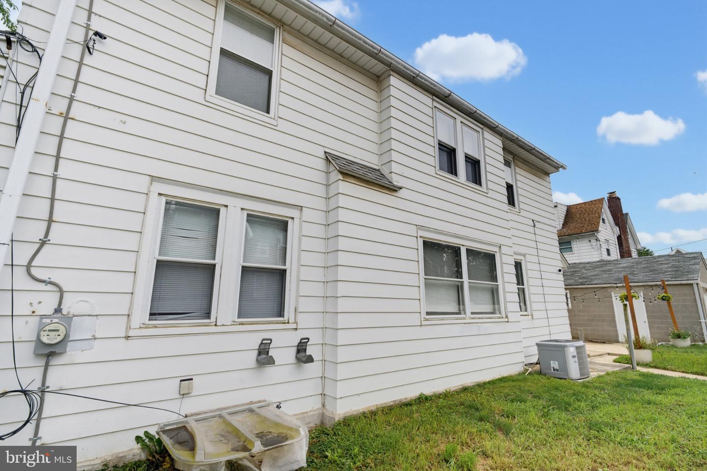 1210 Hollywood Ave Property Photo 39