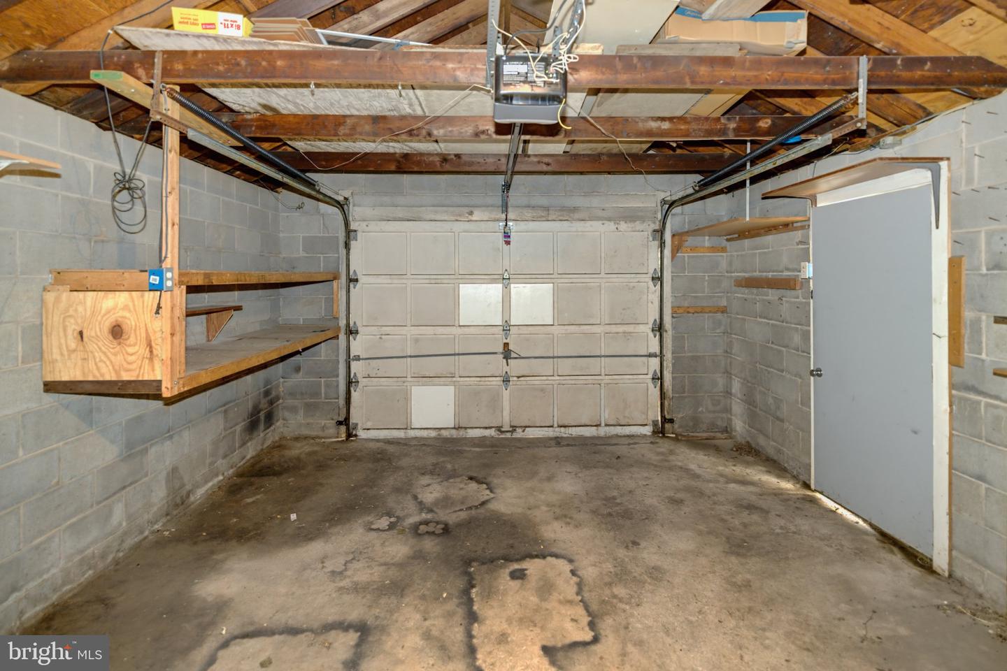 1210 Hollywood Ave Property Photo 41
