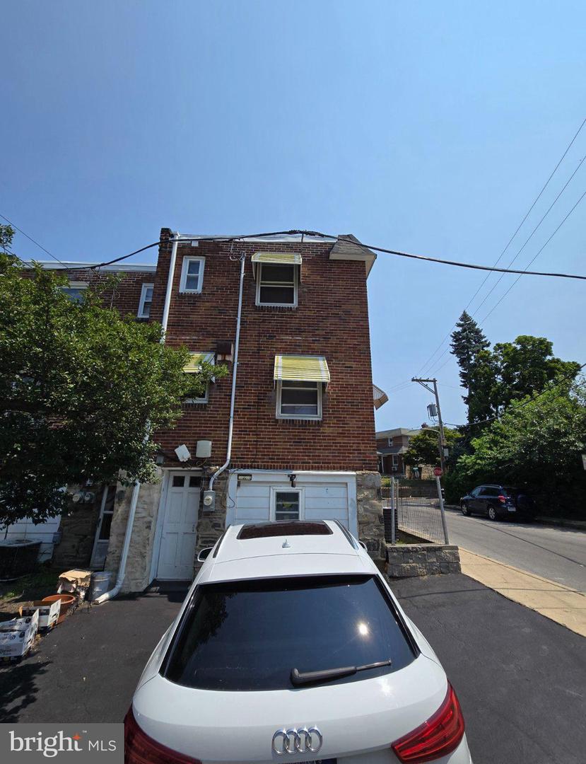 300 Springton Rd Property Photo 13