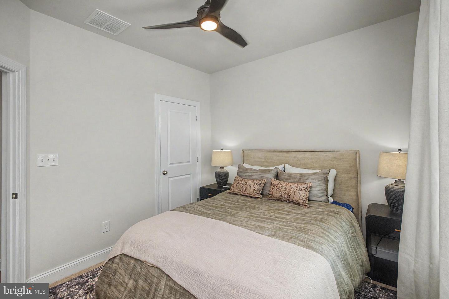 300 Squire Dr Property Photo 30