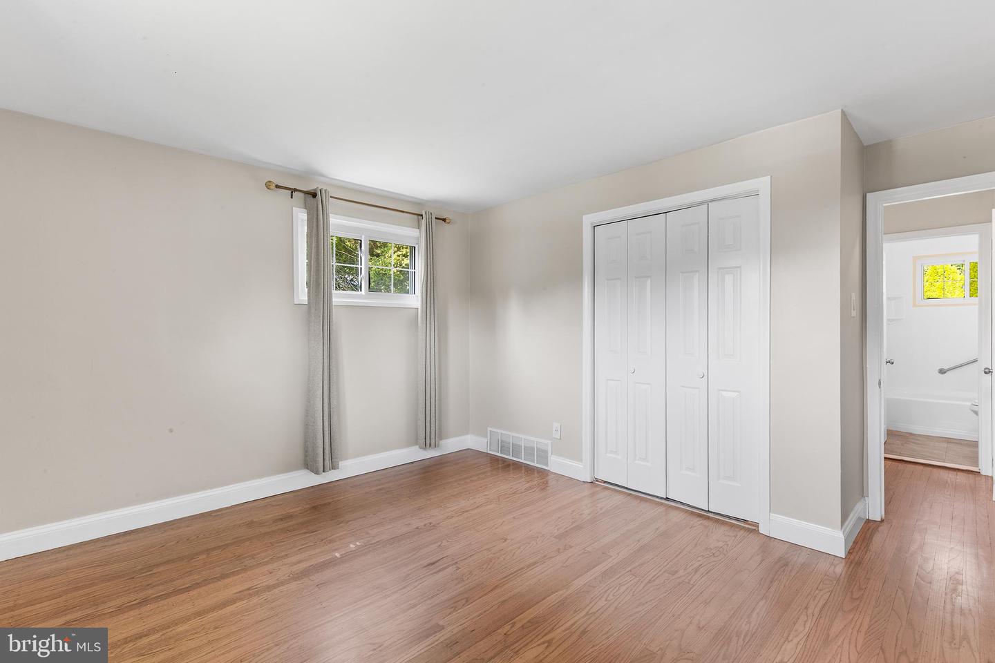 6 Meadowbrook Ln Property Photo 15