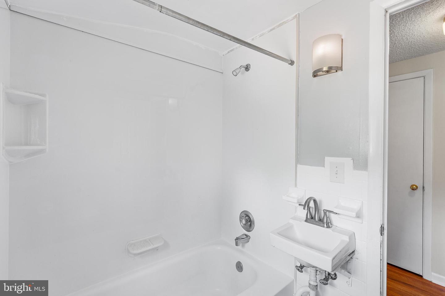 6 Meadowbrook Ln Property Photo 24