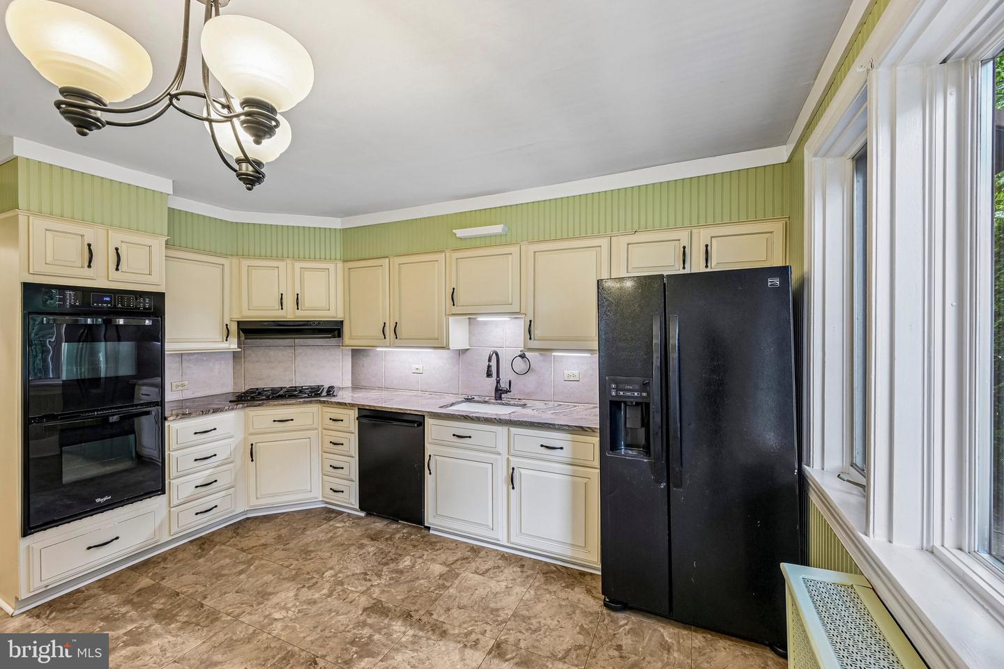 12 Windsor Cir Property Photo 15