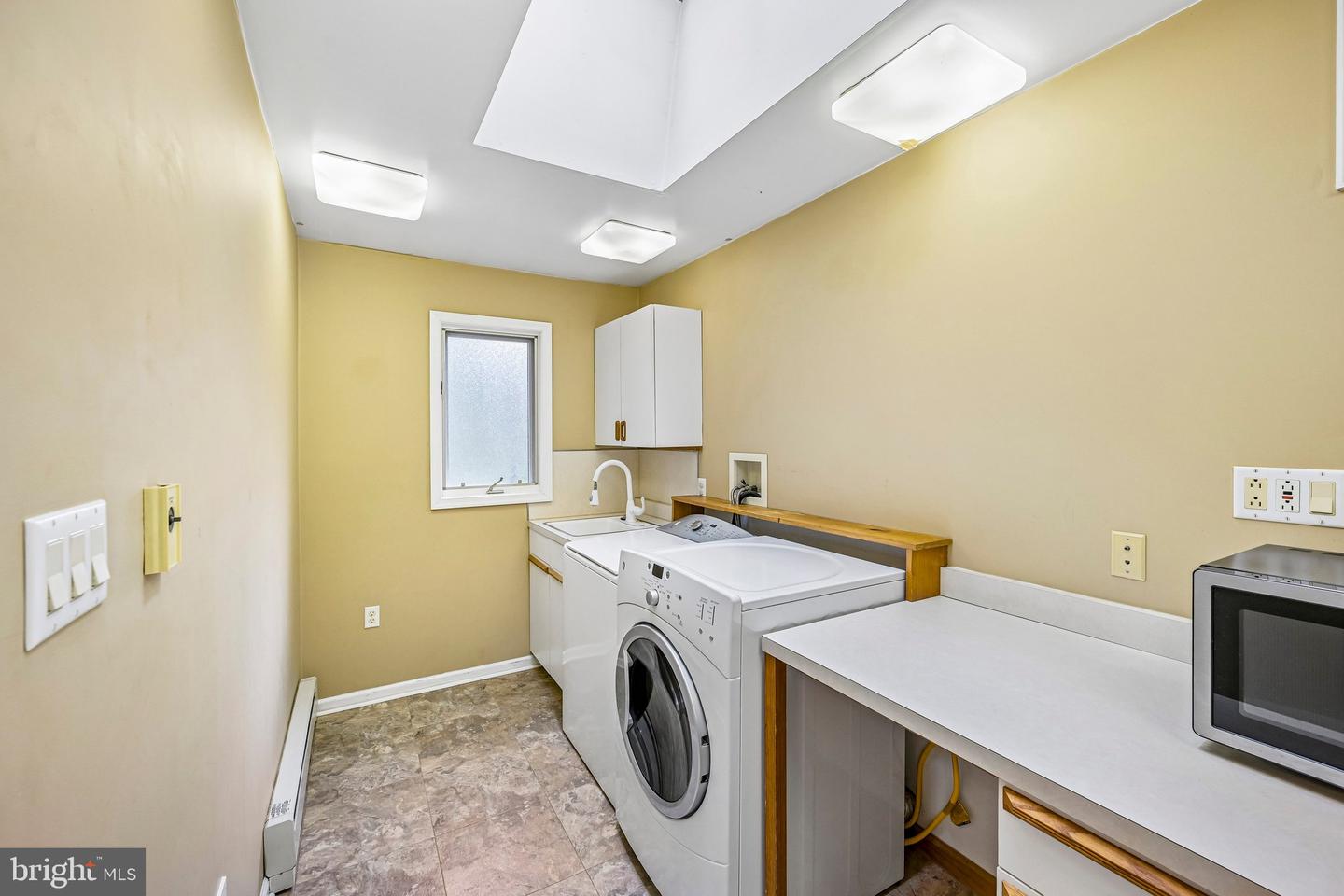 12 Windsor Cir Property Photo 16