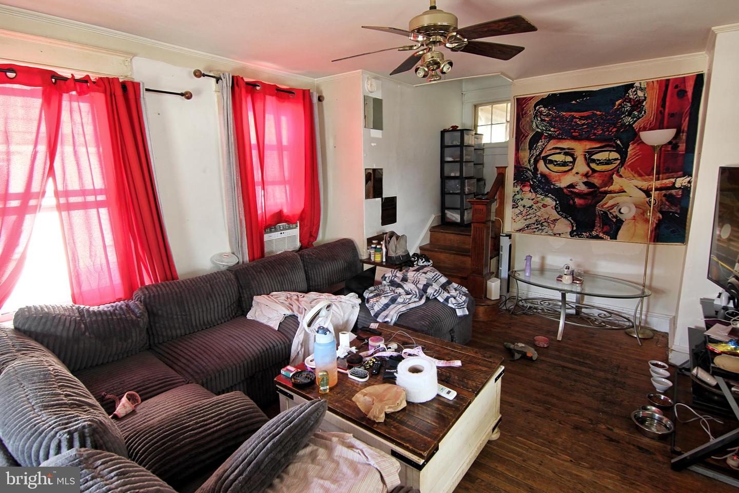 5 Florence Ave Property Photo 3