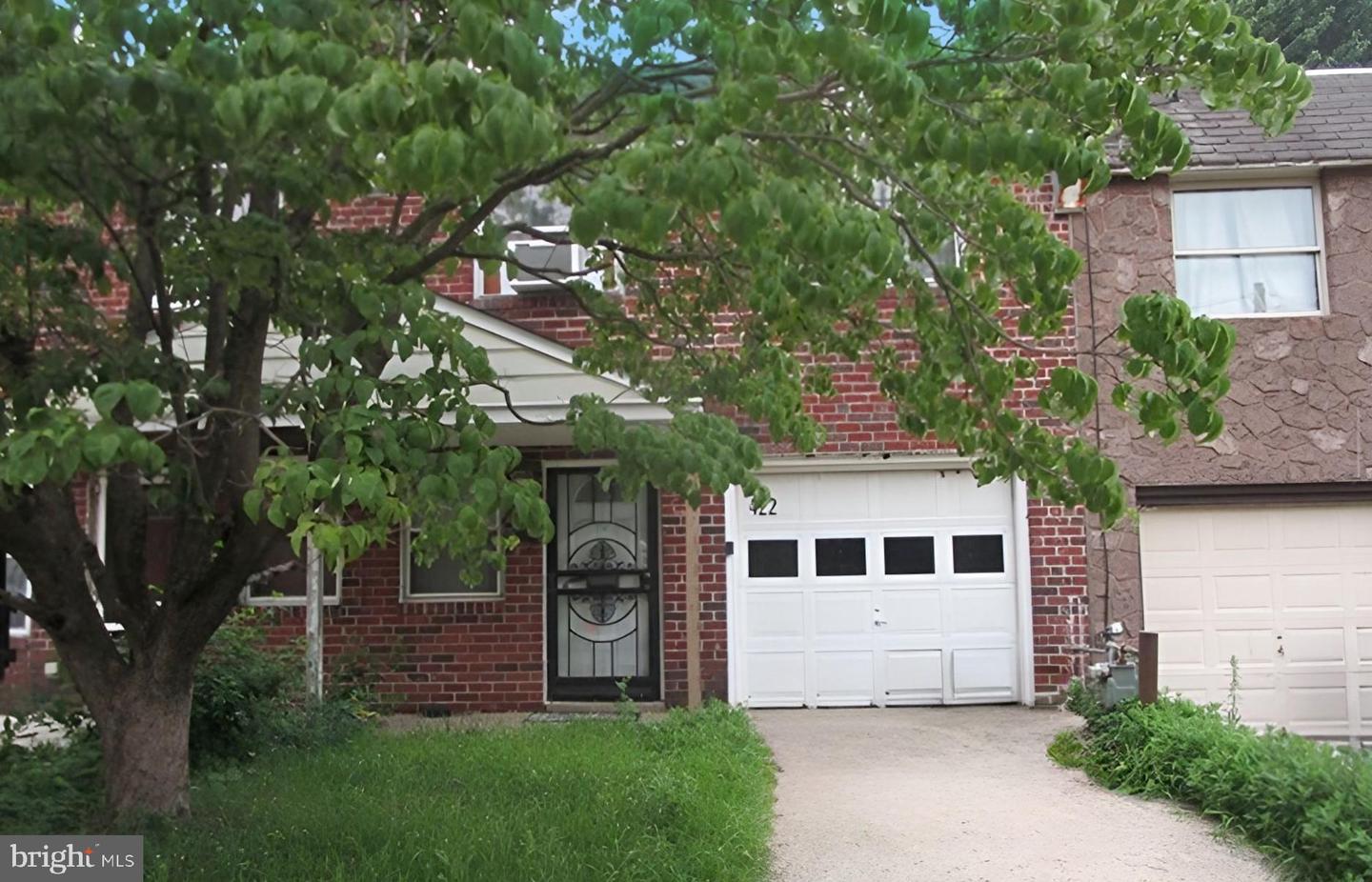 422 Shetland Rd Property Photo 2