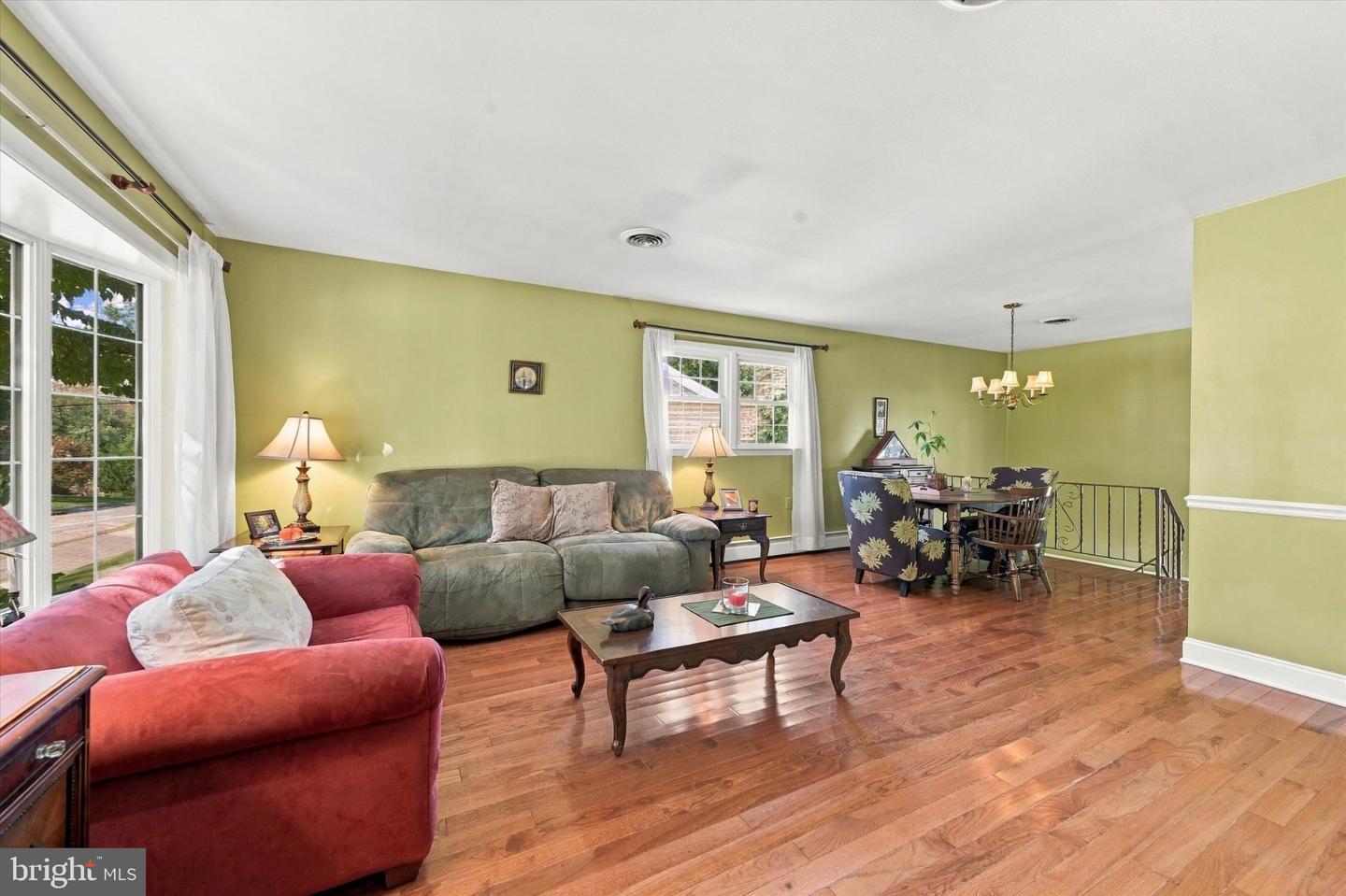 3625 N Clearwater Ln Property Photo 4