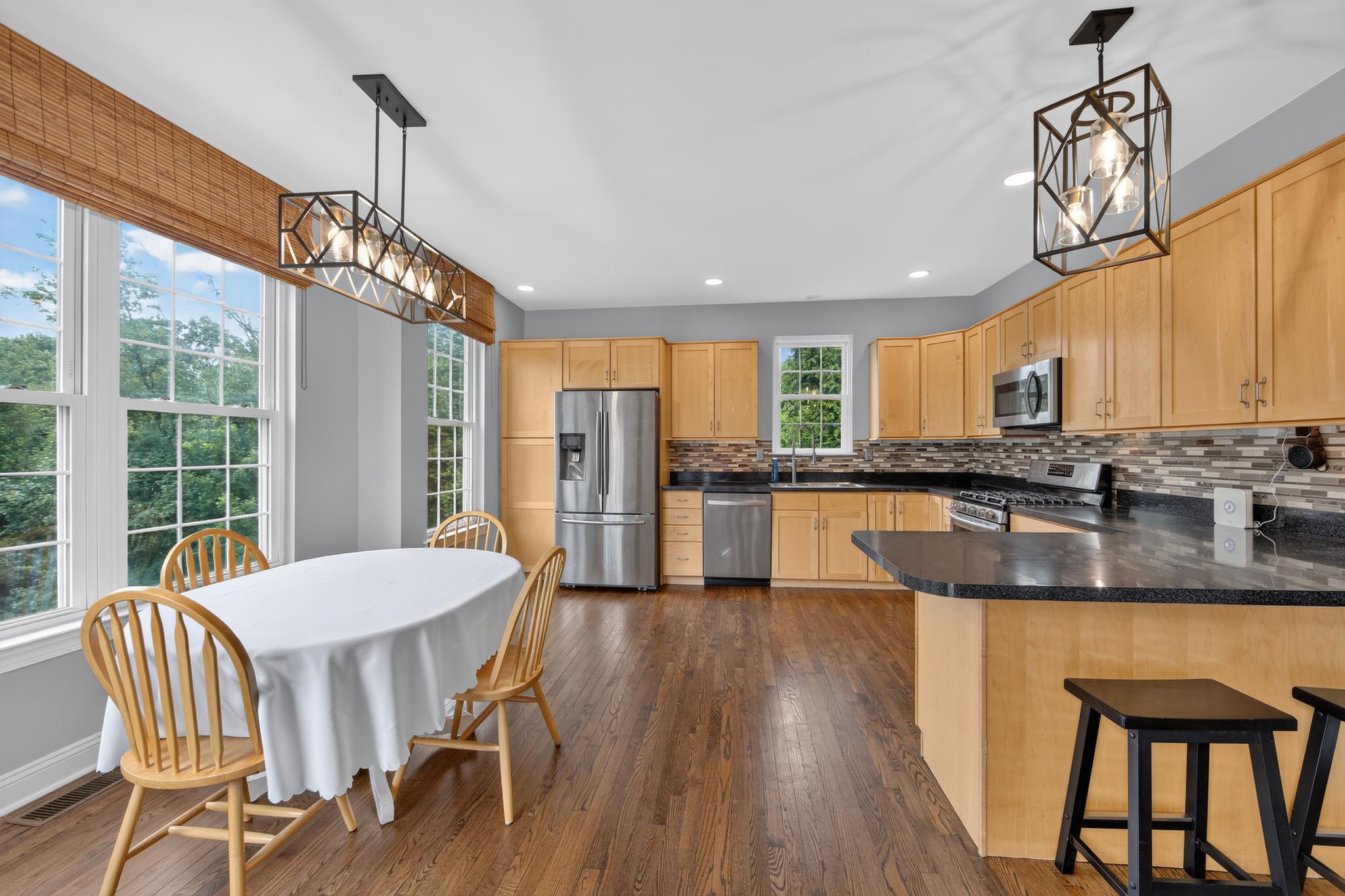 218 Hillsboro Mills Ln Property Photo 10