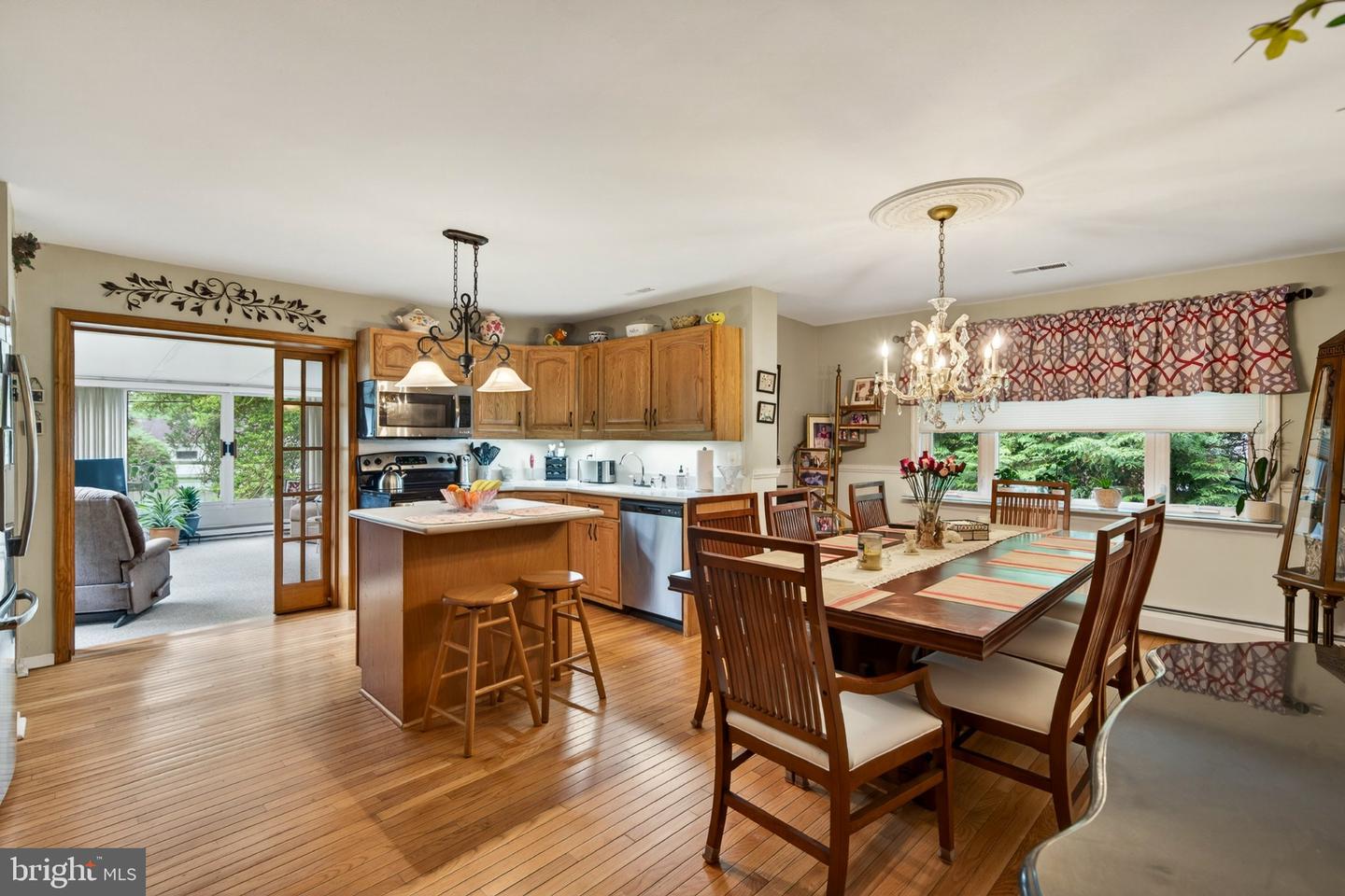 65 Delia Dr Property Photo 1