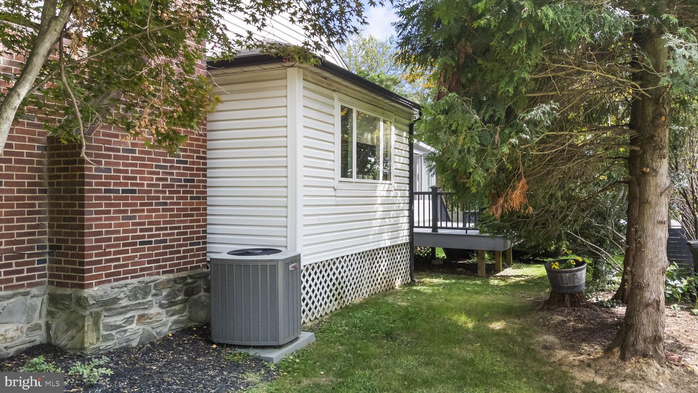 65 Delia Dr Property Photo 3