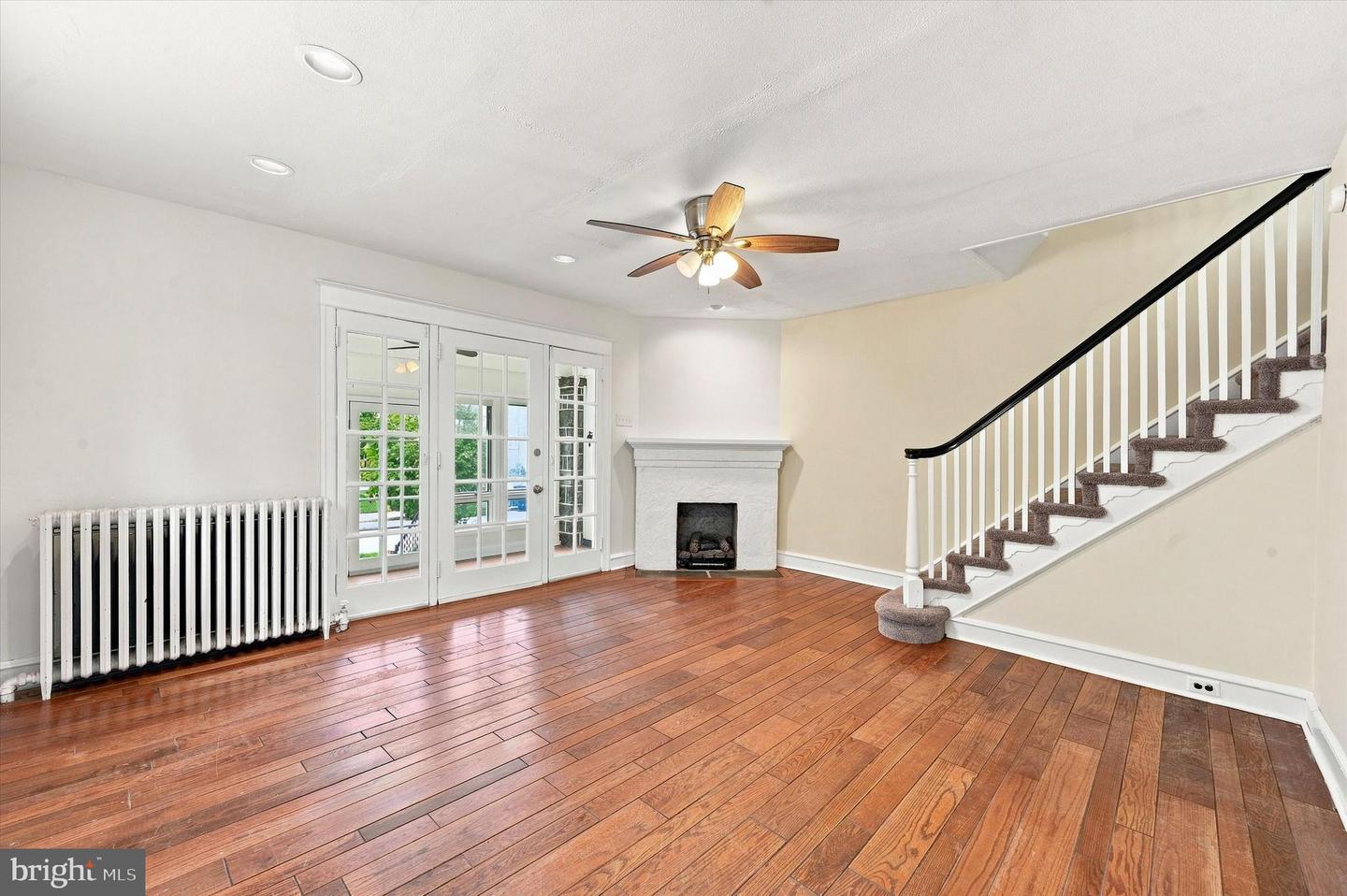 122 Wilson Ave Property Photo 5