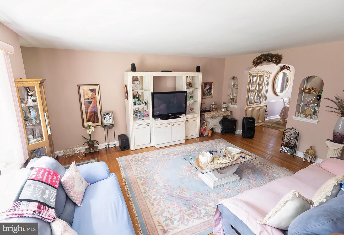 745 Fairfax Rd Property Photo 11