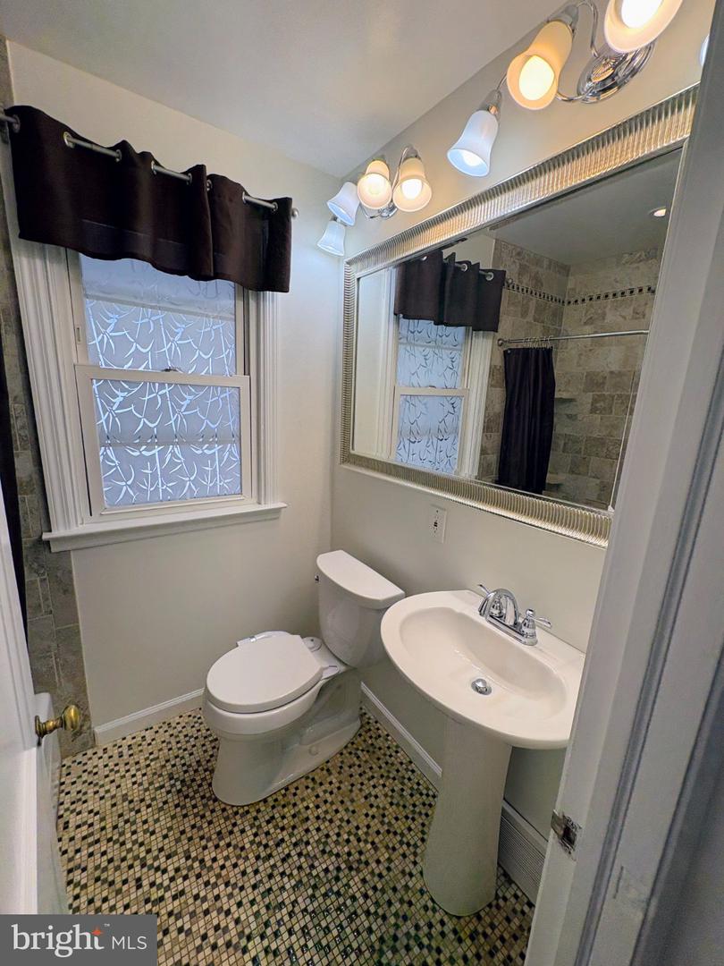 82 2nd Ave Property Photo 7