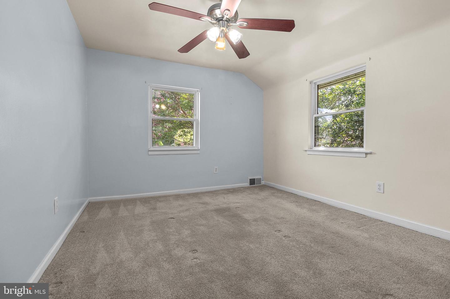 414 Dalmas Ave Property Photo 12