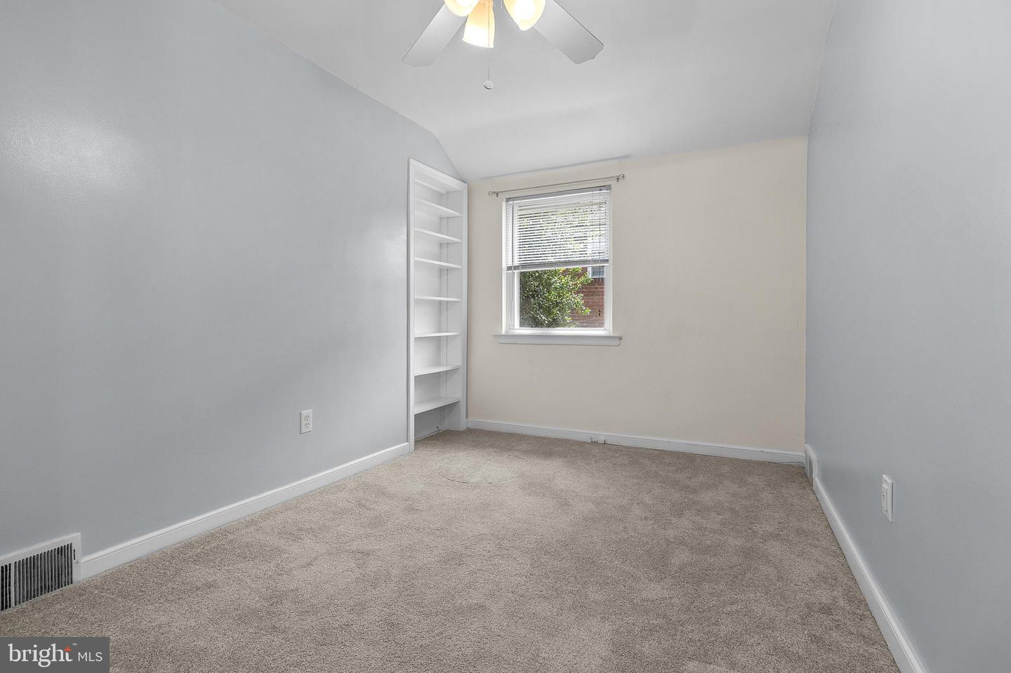 414 Dalmas Ave Property Photo 15