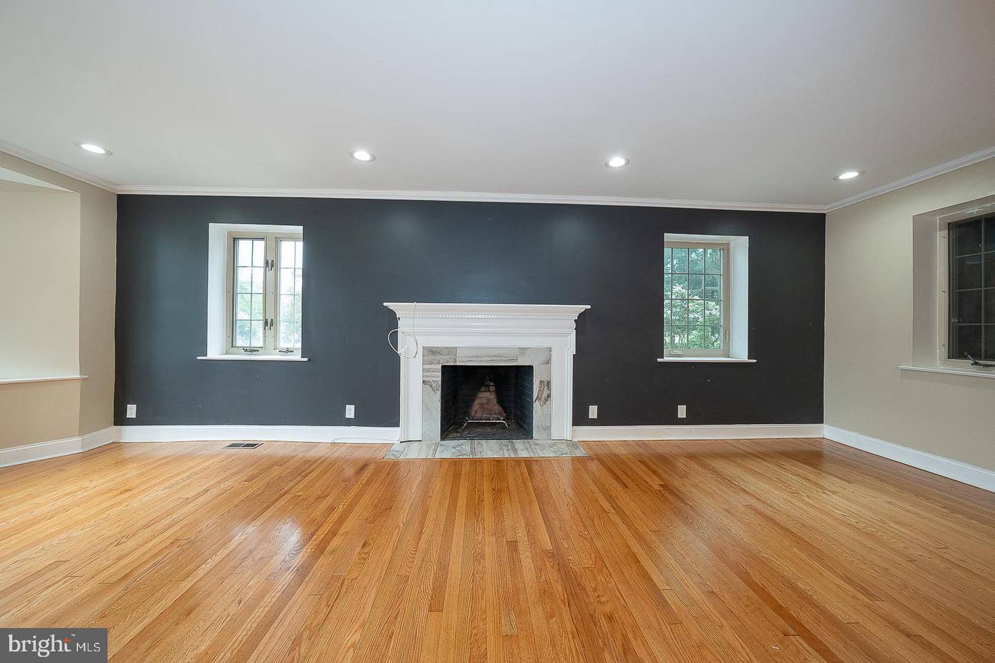 1216 Lindale Ave Property Photo 13