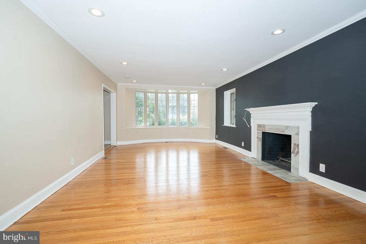 1216 Lindale Ave Property Photo 34
