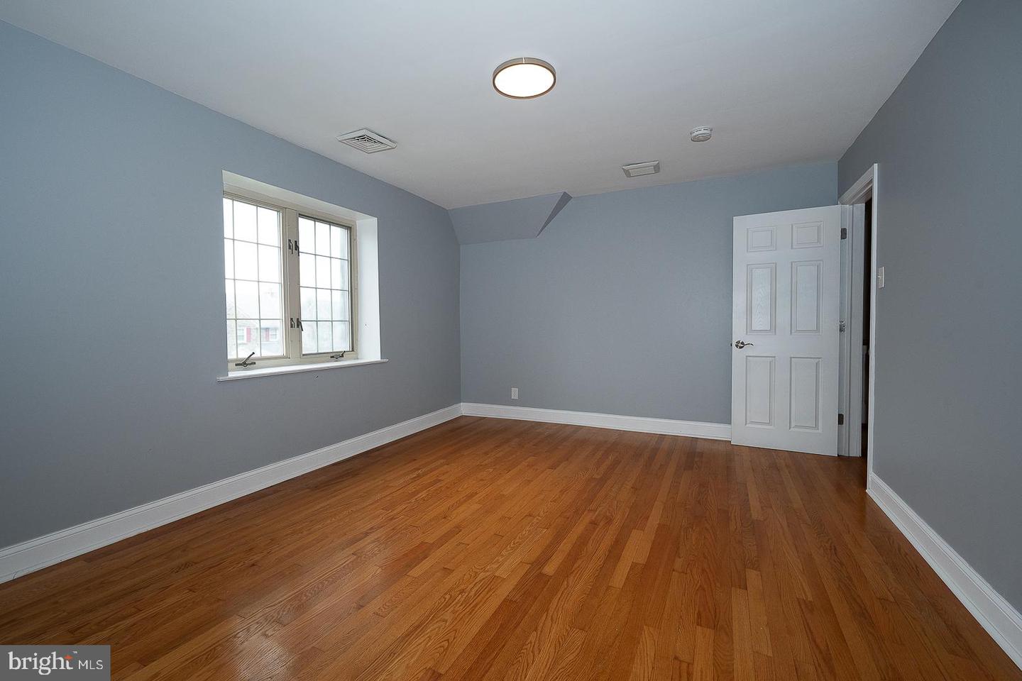 1216 Lindale Ave Property Photo 47