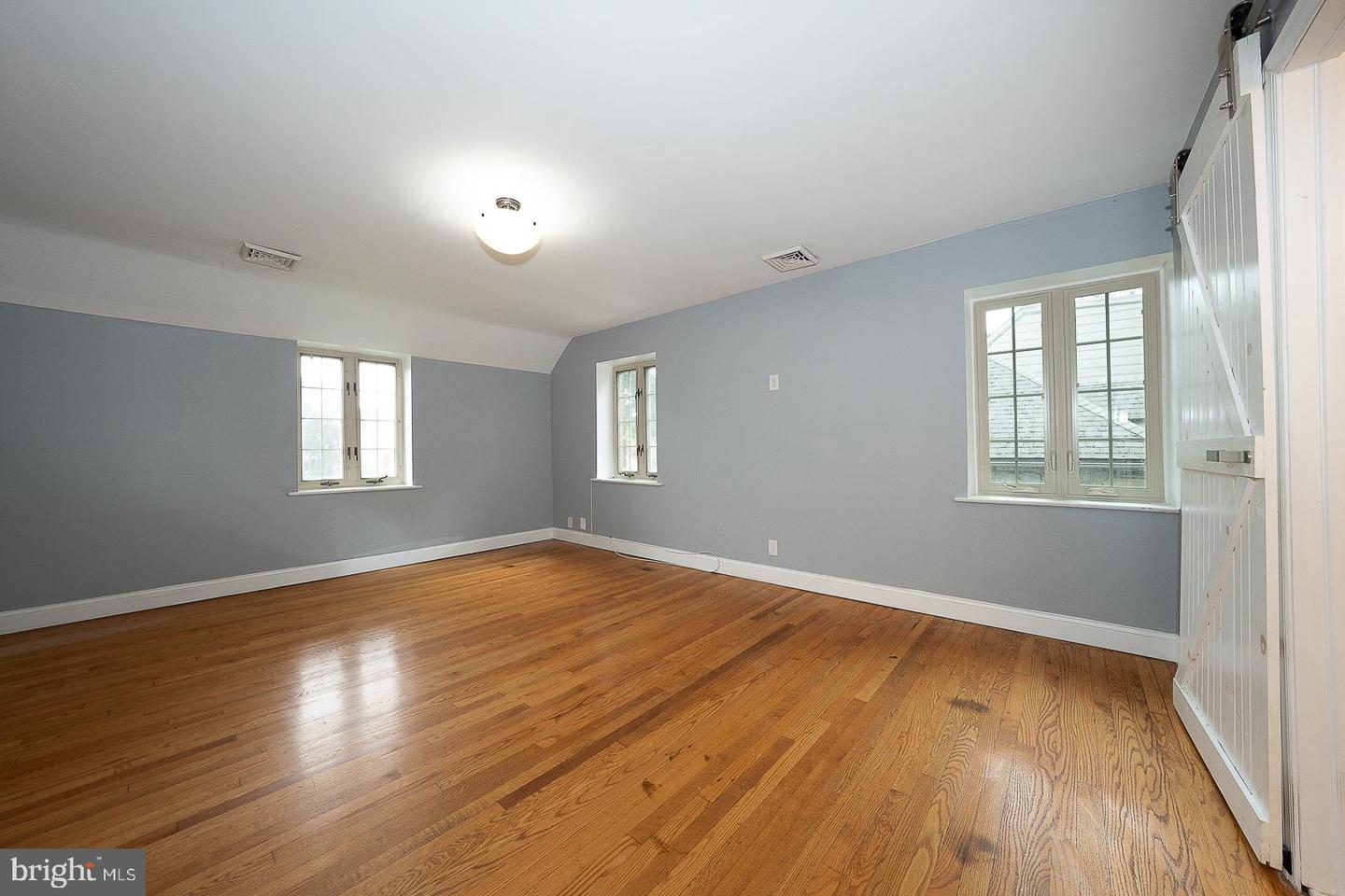 1216 Lindale Ave Property Photo 51
