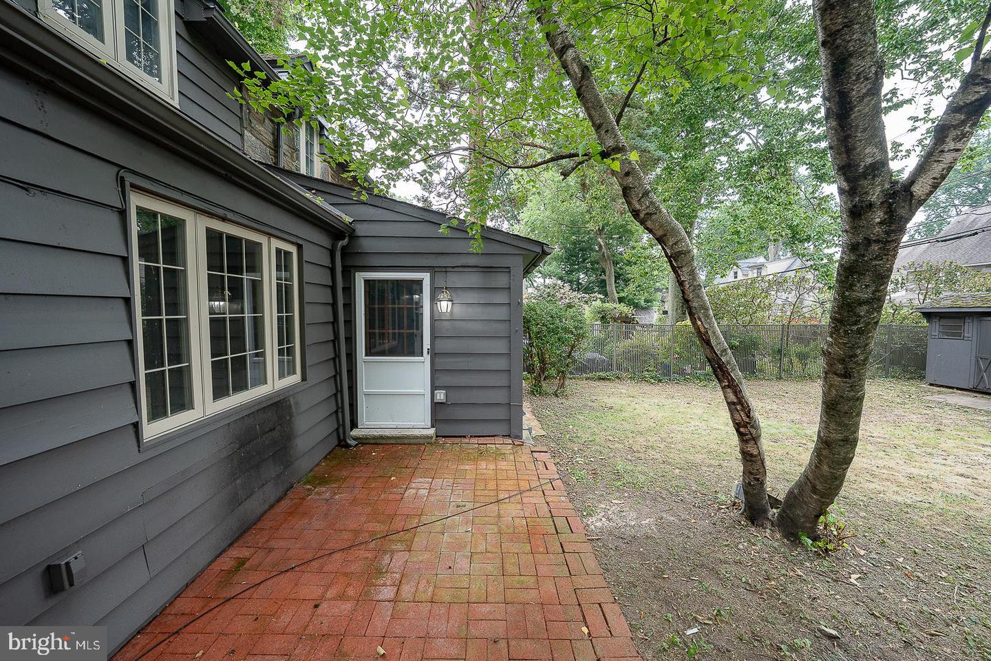 1216 Lindale Ave Property Photo 66