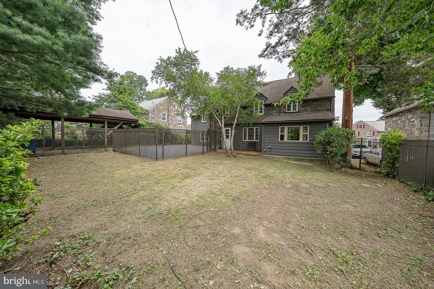 1216 Lindale Ave Property Photo 69